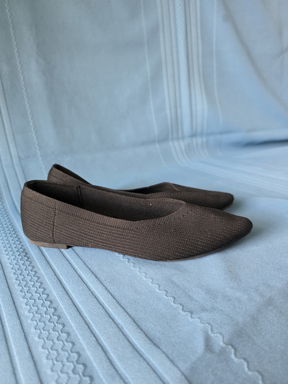 Olivia & Kate NY Black Pointed Toe Knit Ballet Flats Size 7.5